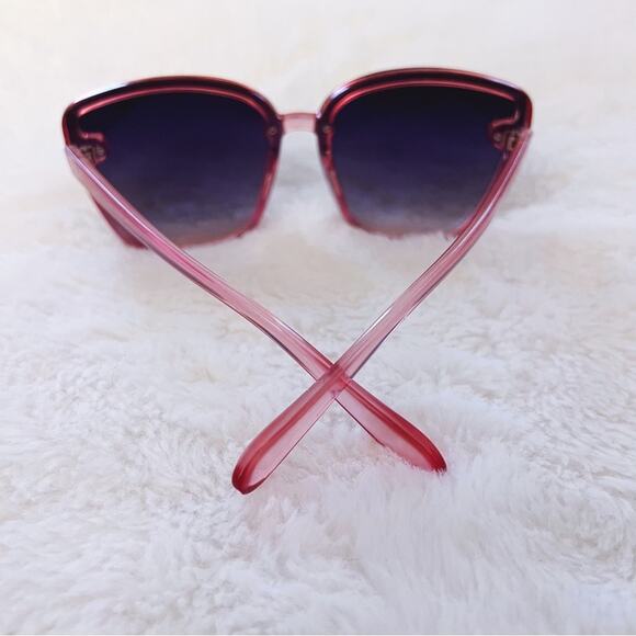 Giselle Black & Pink Oversized Cat Eye Sunglasses - Picture 7 of 10